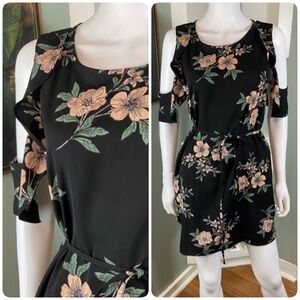 Forever 21 Black Floral Mini Shift Dress Medium M Off Cold Shoulder Belted